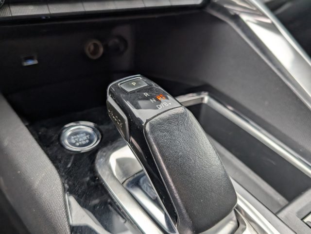 PEUGEOT 3008 usata, con Climatizzatore