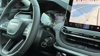 JEEP Compass usata, con Sedile posteriore sdoppiato