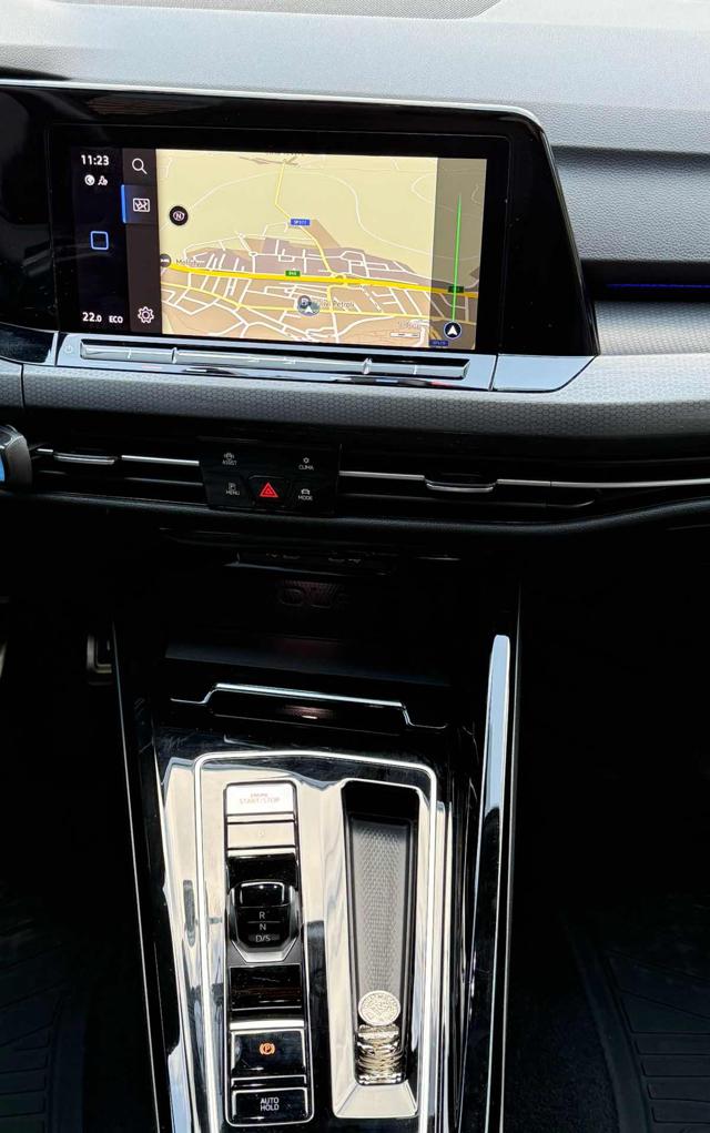 VOLKSWAGEN Golf usata, con Touch screen