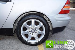 MERCEDES-BENZ SLK 200 usata, con Chiusura centralizzata