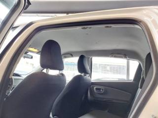 TOYOTA Yaris usata 16