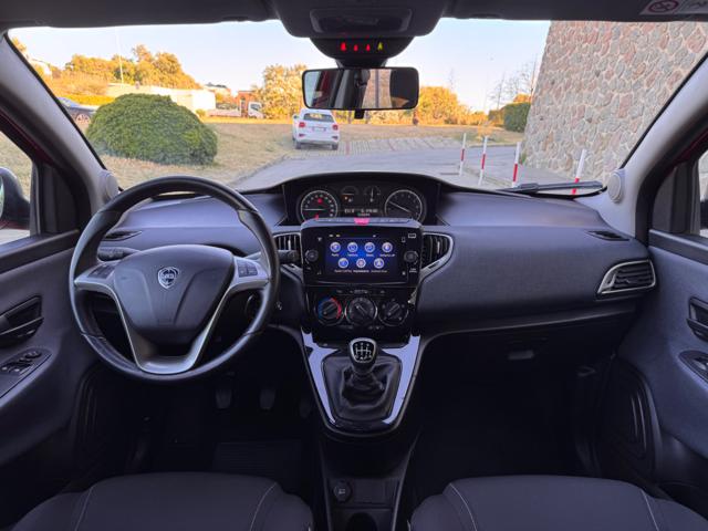 LANCIA Ypsilon usata, con Fendinebbia