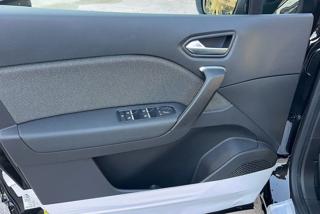 RENAULT Captur usata, con Sedile posteriore sdoppiato