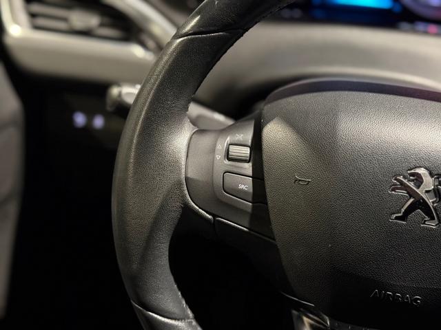 PEUGEOT 208 usata, con Touch screen