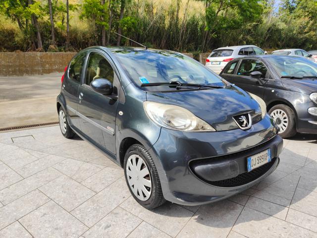 PEUGEOT 107 usata, con Airbag
