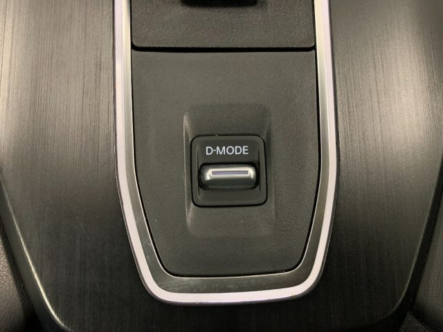 NISSAN Qashqai usata, con Vetri oscurati