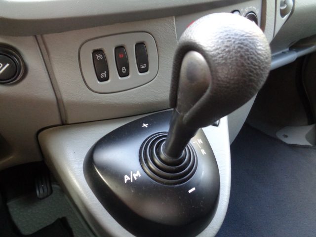 OPEL Vivaro usata, con Boardcomputer