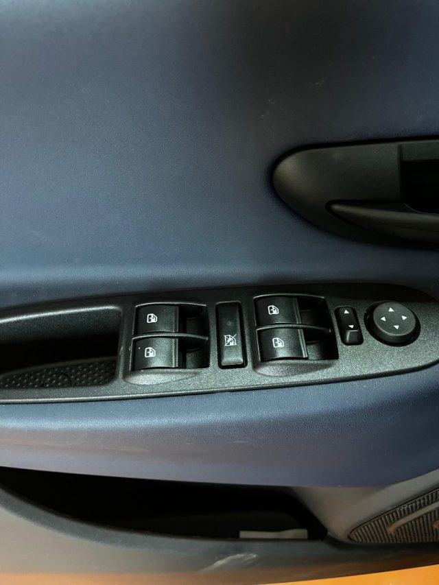 LANCIA Ypsilon usata, con Immobilizzatore elettronico
