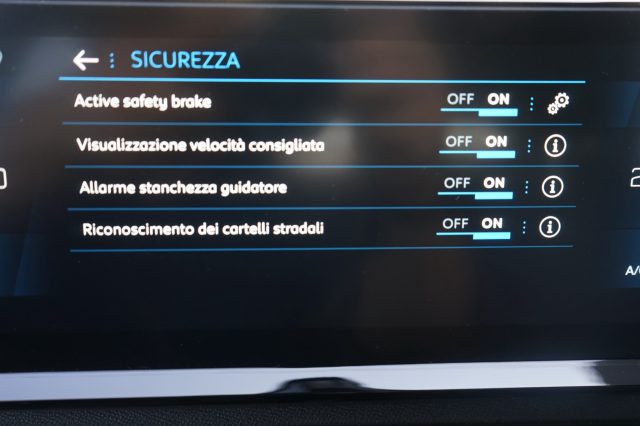 PEUGEOT 3008 usata, con Immobilizzatore elettronico