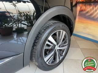 PEUGEOT 3008 usata, con Luci diurne LED