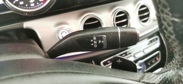 MERCEDES-BENZ E 220 usata, con Immobilizzatore elettronico