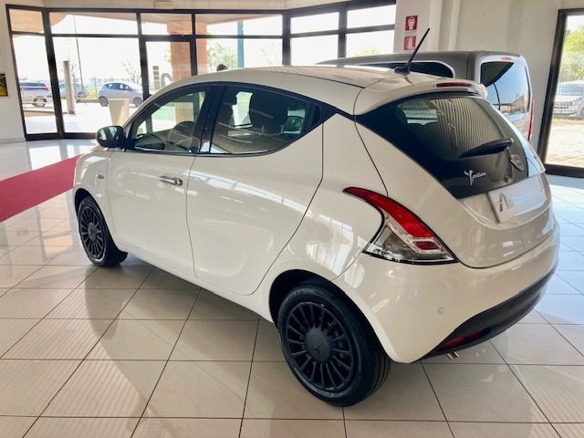 LANCIA Ypsilon usata, con Cerchi in lega