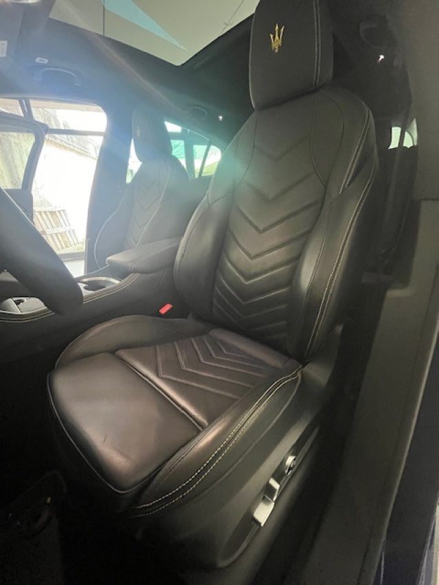 MASERATI Grecale usata, con Tettuccio apribile