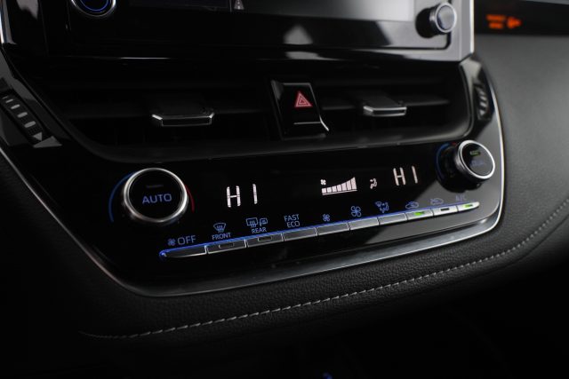 TOYOTA Corolla usata 17