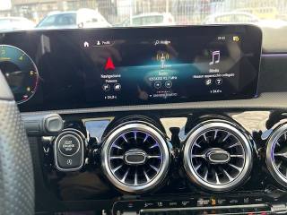 MERCEDES-BENZ A 200 usata, con Park Distance Control