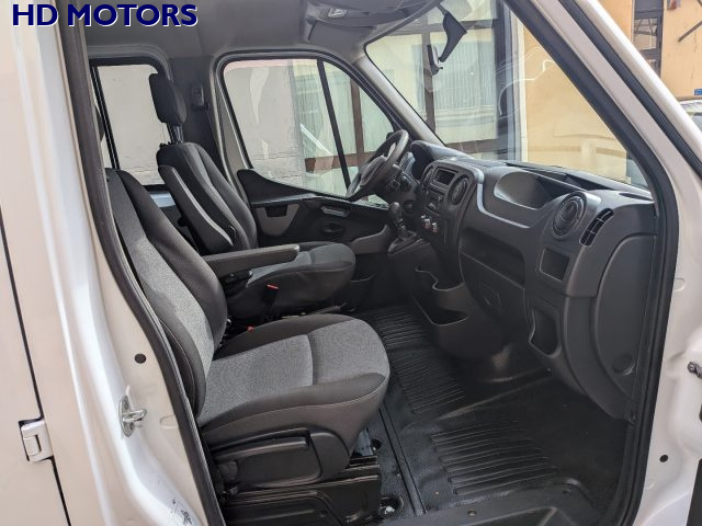 RENAULT Master usata, con Bracciolo