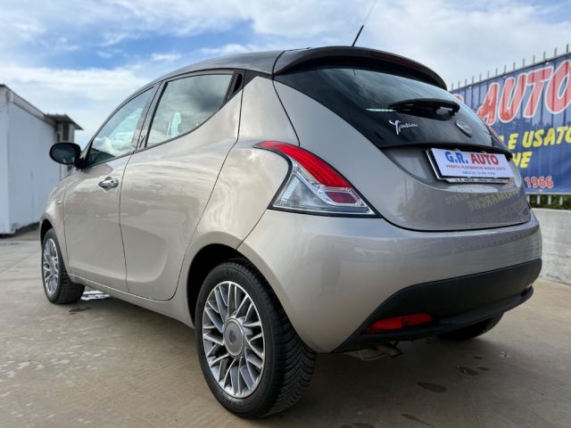 LANCIA Ypsilon usata, con ESP