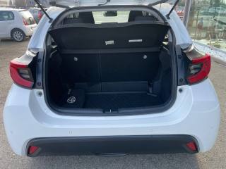 TOYOTA Yaris usata, con Servosterzo