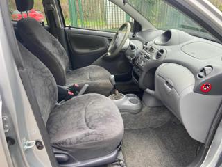 TOYOTA Yaris usata, con Chiusura centralizzata