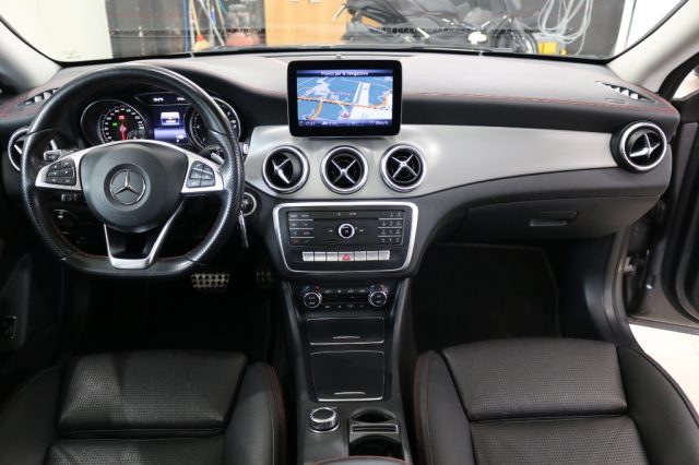 MERCEDES-BENZ CLA 200 usata, con Telecamera per parcheggio assistito
