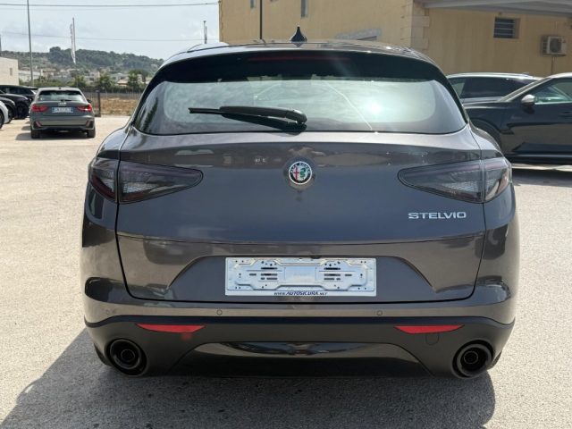 ALFA ROMEO Stelvio usata, con Cerchi in lega