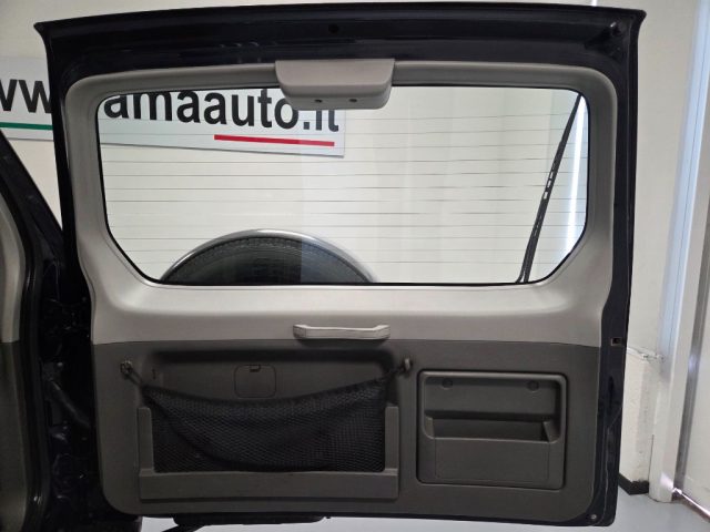 MITSUBISHI Pajero usata, con Servosterzo