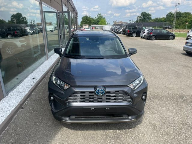 TOYOTA RAV 4 usata, con Autoradio