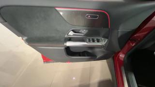 MERCEDES-BENZ GLA 200 usata, con Telecamera per parcheggio assistito