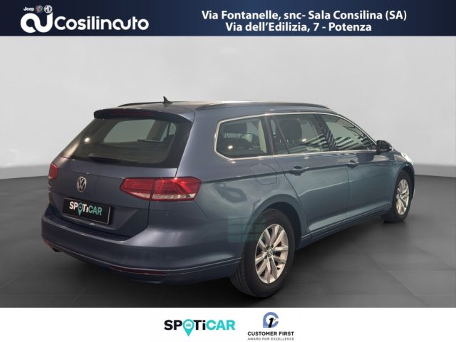 VOLKSWAGEN Passat Variant usata, con Alzacristalli elettrici