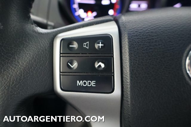 TOYOTA Land Cruiser usata, con Lettore CD