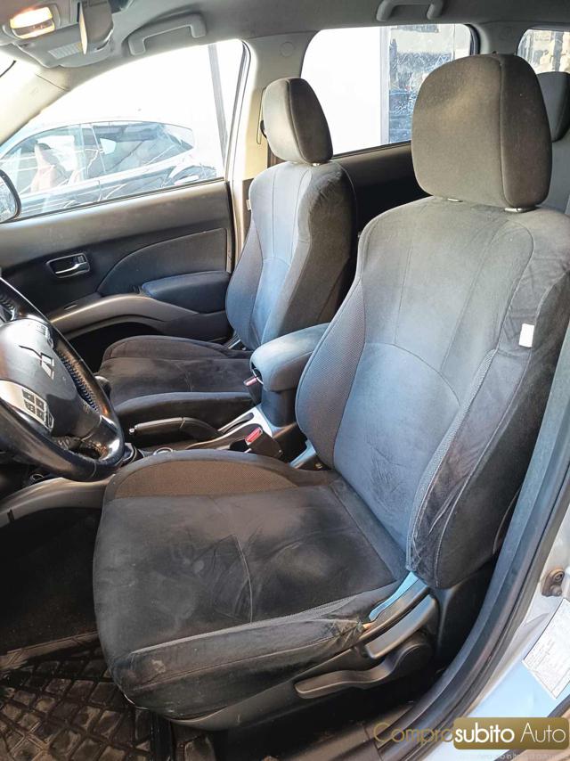 MITSUBISHI Outlander usata, con Specchietti laterali elettrici