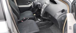 TOYOTA Yaris usata, con Autoradio