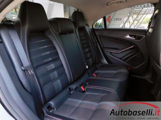MERCEDES-BENZ CLA 200 usata, con Park Distance Control