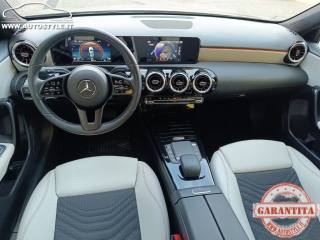 MERCEDES-BENZ A 180 usata, con Divisori per bagagliaio