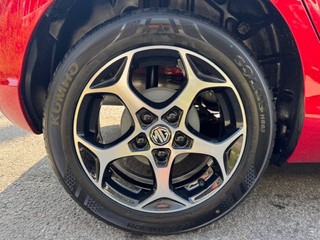 MG MG3 usata, con Fari LED