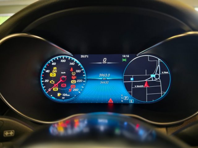 MERCEDES-BENZ GLC 220 usata, con Controllo automatico clima