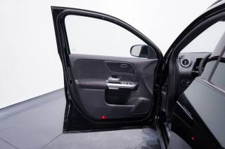 MERCEDES-BENZ GLA 200 usata, con Climatizzatore