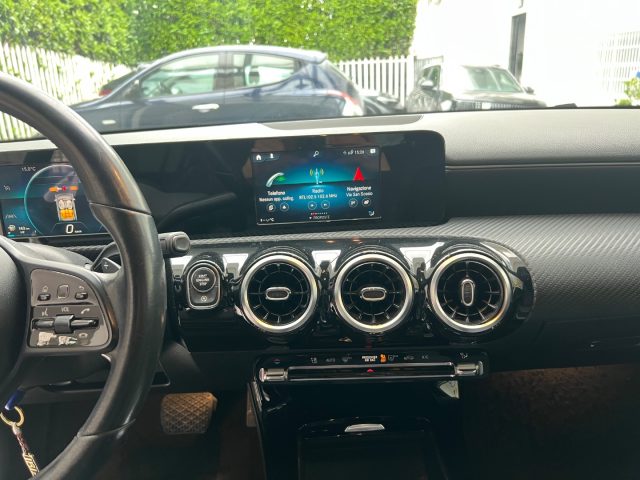 MERCEDES-BENZ A 180 usata, con Sensori di parcheggio posteriori