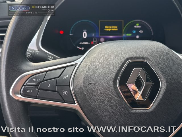 RENAULT Captur usata, con USB
