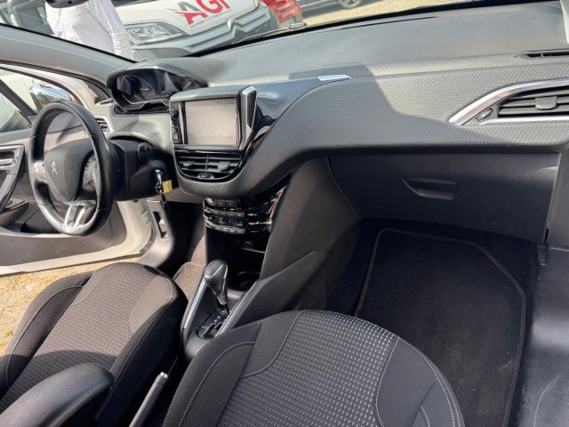 PEUGEOT 208 usata, con Controllo trazione