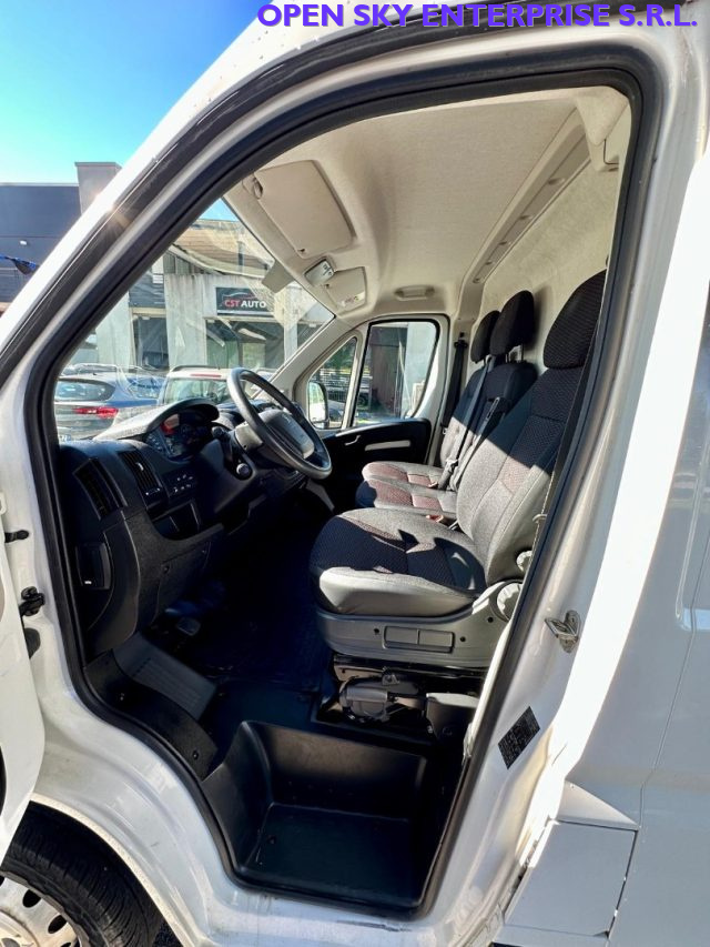 PEUGEOT Boxer usata, con Park Distance Control