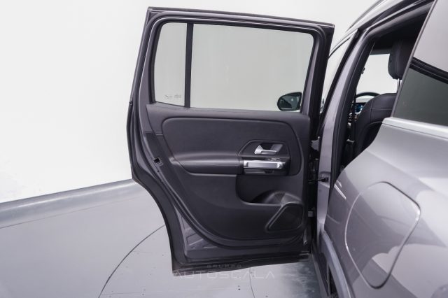 MERCEDES-BENZ GLB 200 usata, con Sensore di pioggia