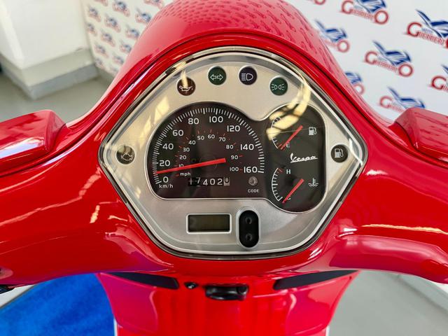 VESPA GTS 300 Super usata 4
