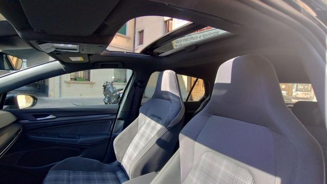 VOLKSWAGEN Golf usata, con Sistema di navigazione