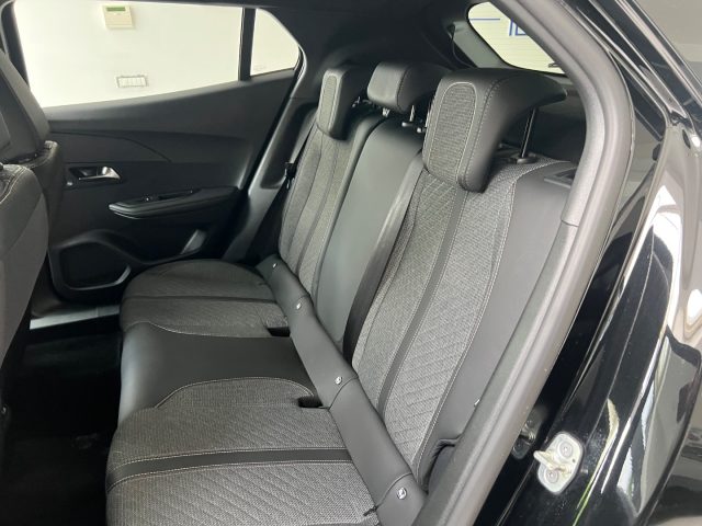 PEUGEOT 2008 usata, con Park Distance Control
