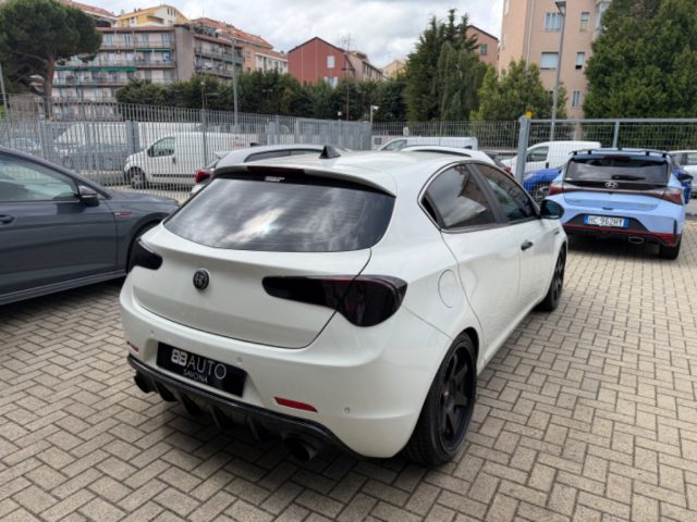 ALFA ROMEO Giulietta usata, con Autoradio