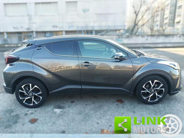 TOYOTA C-HR usata, con Airbag laterali