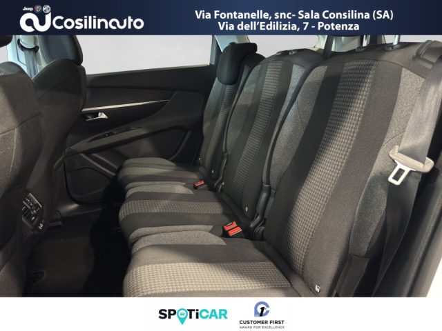 PEUGEOT 5008 usata, con Climatizzatore