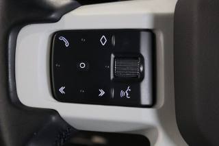 LAND ROVER Defender usata 27