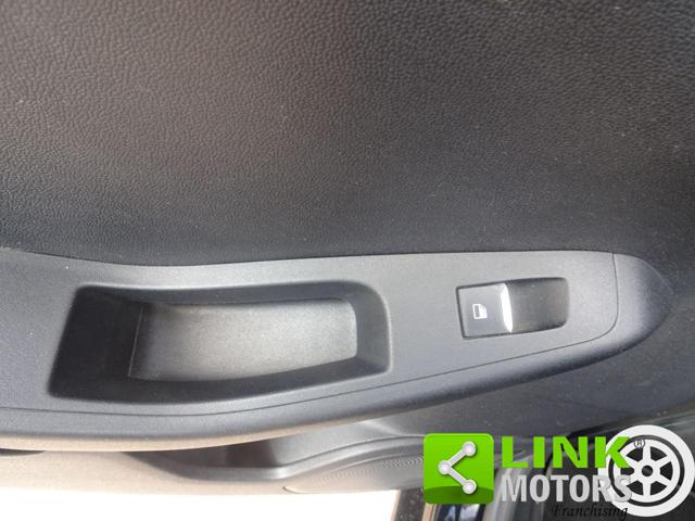 FORD Fiesta usata, con USB